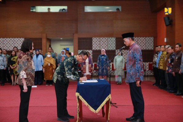 Lantik 6 Pejabat Eselon I, Menteri Dody:Perintahkan untuk Prioritaskan  Jaga Kredibilitas dan Integritas